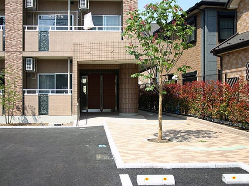 M賃貸マンション エントランスホール